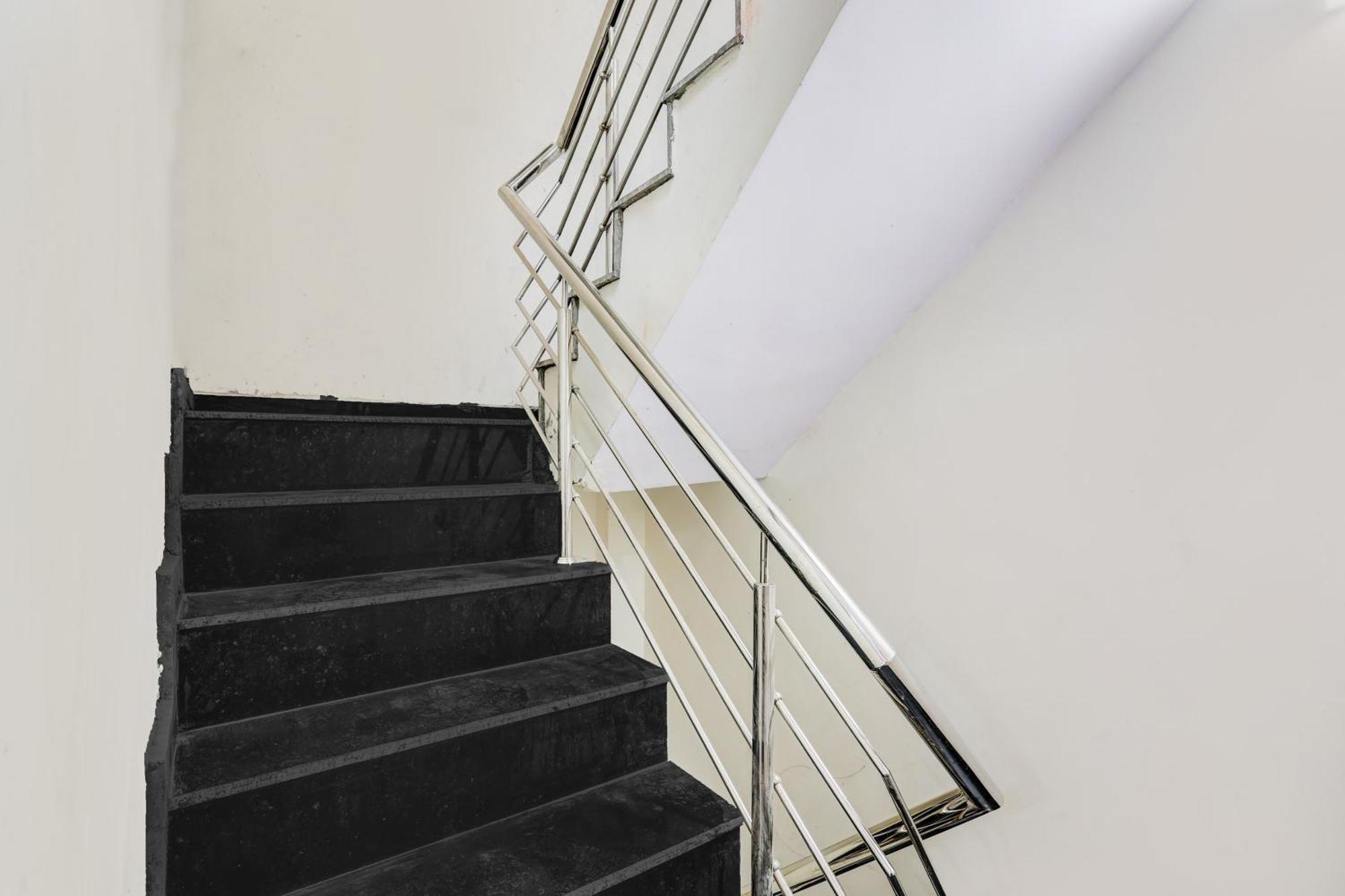 Hotel O Govind Residency New Delhi Extérieur photo